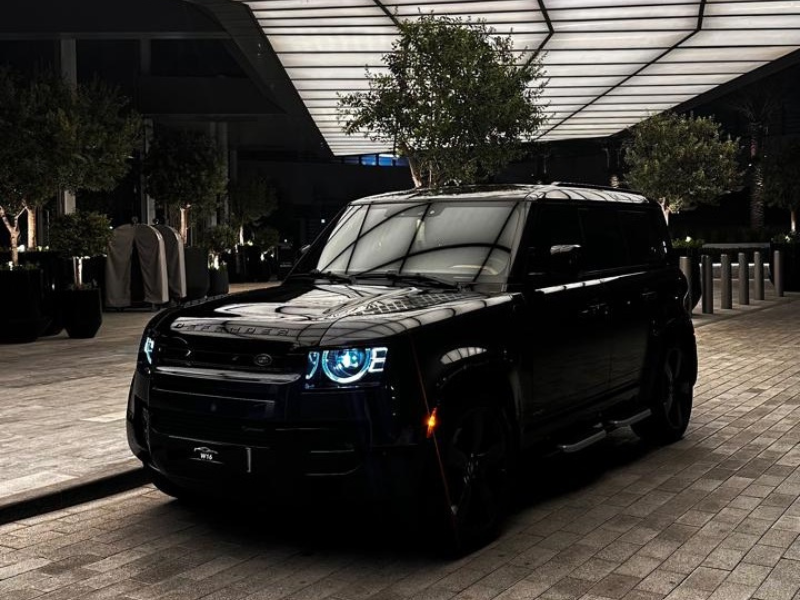 Land Rover Defender X V6